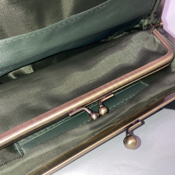 8” Clutch coin purse in olive green and black (set) - Picture 5 of 8